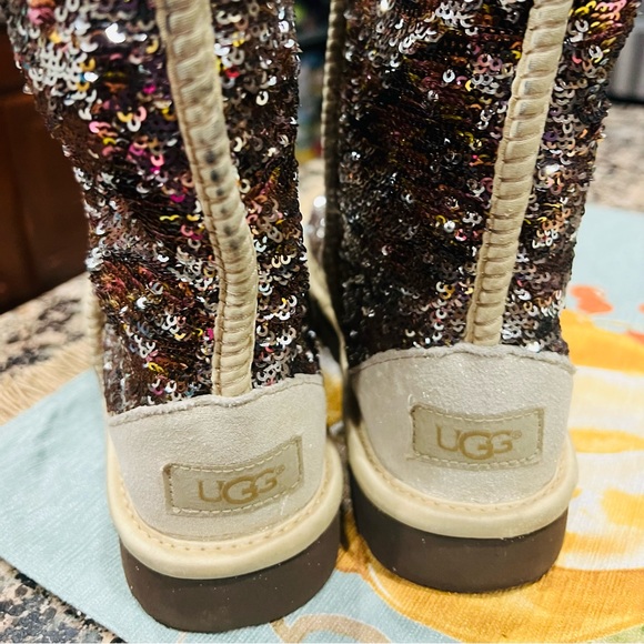 UGG, Size 5 Women, Brown, multicolor sequins - Picture 1 of 2